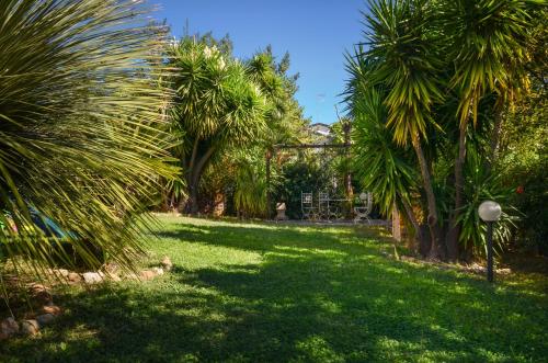 Сад в B&B La Torretta