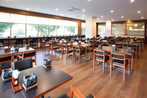 Restoran ili drugo mesto za obedovanje u objektu Kitanoniwa The Kuretakeso