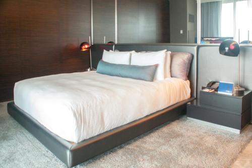 Palms Place Hotel and Spa Image
