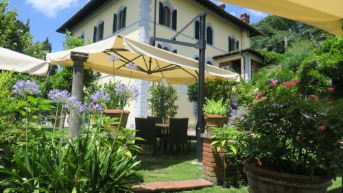 Taman di luar Villa Parri Residenza D'epoca