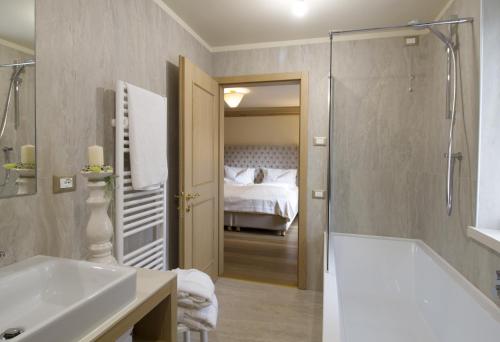 Koupelna v ubytování Hotel Lorenzetti