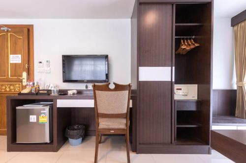 Η κουζίνα ή μικρή κουζίνα στο Gusto Pratunam Hotel