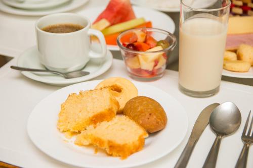 Makanan di atau berdekatan inn ini