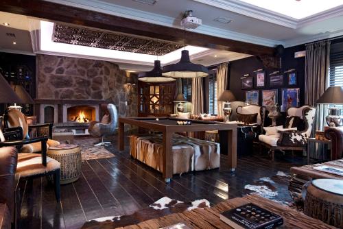 Gallery image of El Lodge, Ski & Spa in Sierra Nevada