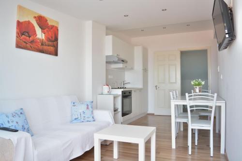 Gallery image of Apart-pansion Promajna in Promajna