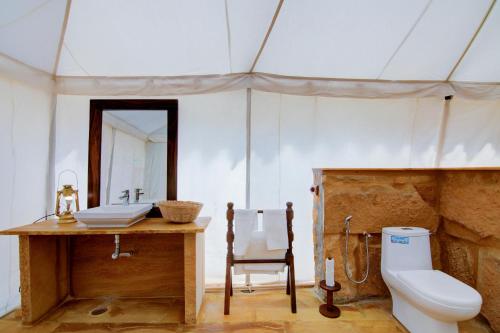 Un baño de The Kafila Desert Camp