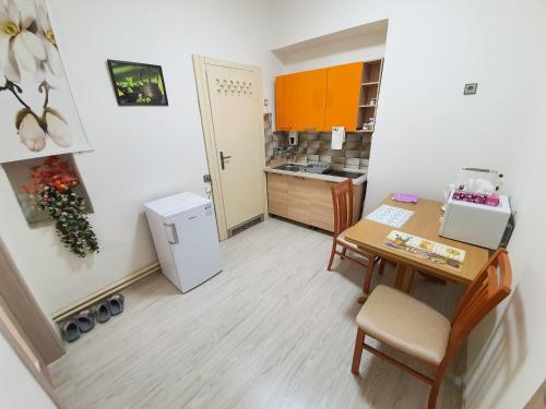 Una cocina o zona de cocina en KK Apartments
