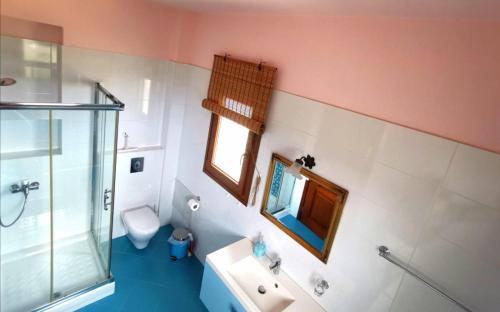 Ванна кімната в Villa Farangi
