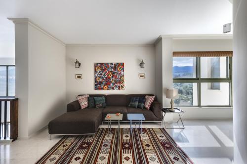 Zona de estar de Villa Adam Beach Front with Private Butler