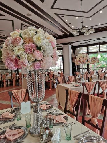 Restoran atau tempat lain untuk makan di SPA Hotel Ismena