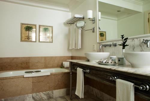 Koupelna v ubytování Casa Grande Hotel Resort & Spa