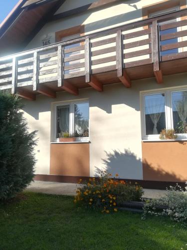 Κήπος έξω από το Apartmán Erika - Bešeňová
