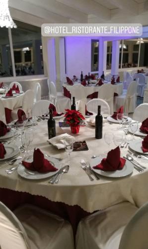 Εστιατόριο ή άλλο μέρος για φαγητό στο FILIPPONE HOTEL&RISTORANTE