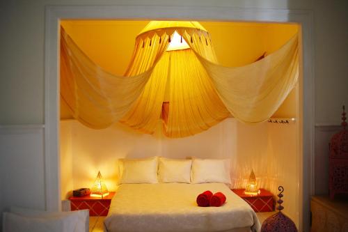 Katil atau katil-katil dalam bilik di Aloha Beach House H