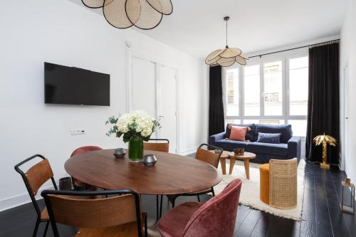 Habitat Parisien - Ponthieu Champs Elysées