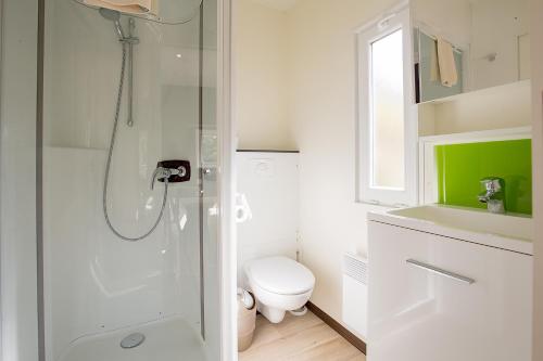 Un baño de Camping Kaul