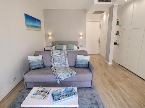 Nestor&Jeeves - BLUE OCEAN - Central - Very close beaches