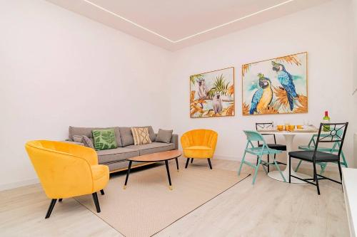 Marvelous Duplex 3 Bedrooms in La Latina by Batuecas