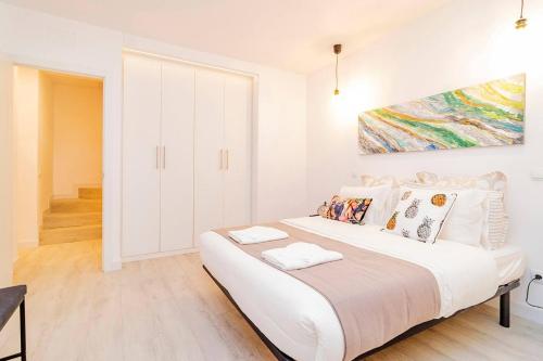 Marvelous Duplex 3 Bedrooms in La Latina by Batuecas