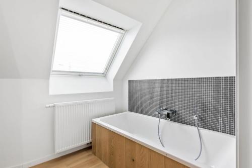 Et badeværelse på Exclusive Penthouse in Ghent