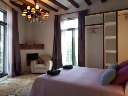 Beautiful Apartment on Las Ramblas with Port views