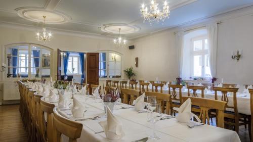 Restaurace v ubytování Schloss - Schenke Tunzenberg