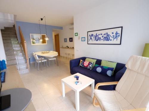 Posedenie v ubytovaní Apartment Residencial Mar by Interhome