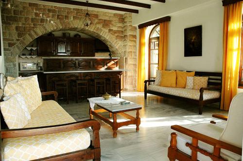 Gallery image of Villa Petra in Kalamaki Messinia
