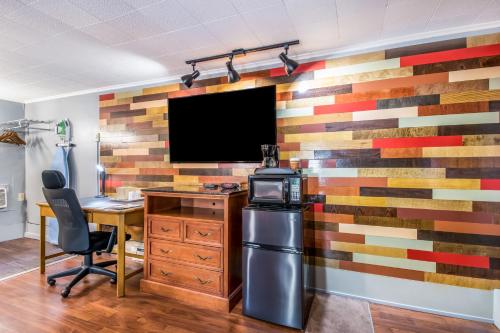 Una cocina o cocineta en Highland Inn New Cumberland