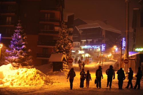 Επισκέπτες που μένουν στο Hotel SNOW CHILL