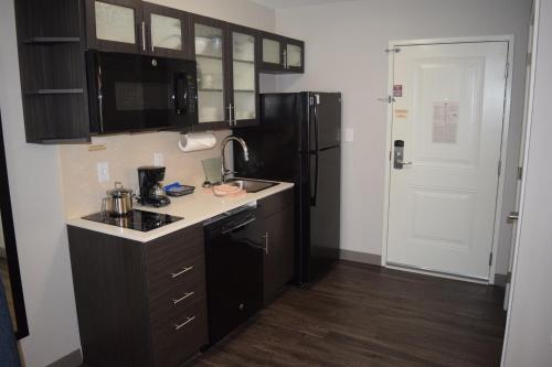 Candlewood Suites - Nashville Metro Center, an IHG Hotel Image