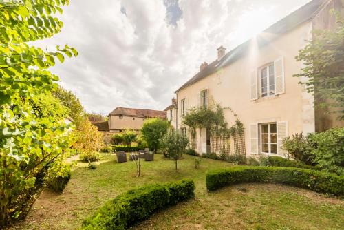 Galeriebild der Unterkunft La Villa Ribière in Auxerre