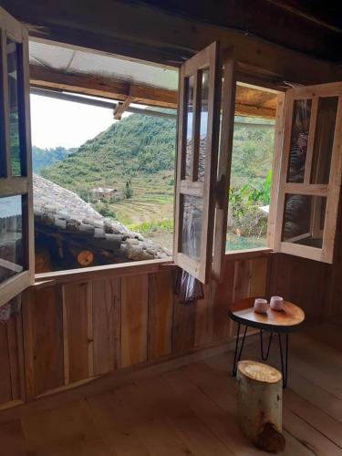 Landskap semula jadi dekat dengan lodge
