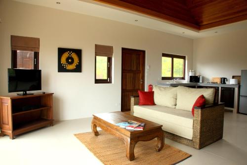 Η κουζίνα ή μικρή κουζίνα στο Koh Phangan Pavilions Serviced Apartments