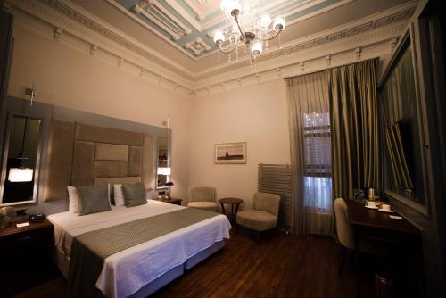 Ένα ή περισσότερα κρεβάτια σε δωμάτιο στο No2 Hotel By Şükrü