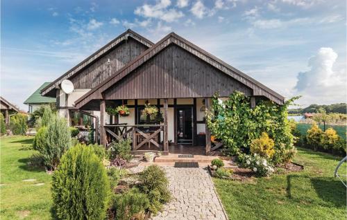 Pet Friendly Home In Bedzin With Wifi