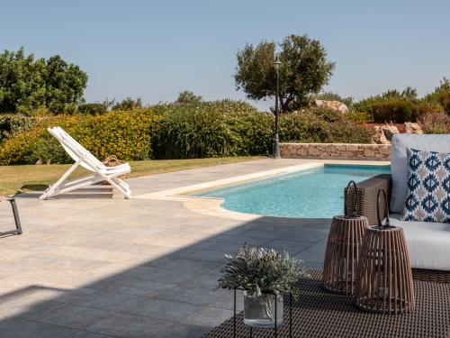 Πισίνα στο ή κοντά στο Anemolia Seaview Villa, Private Pool & Lush Garden, By ThinkVilla