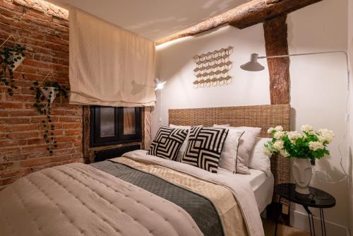 Cortes AC by Staynnapartments