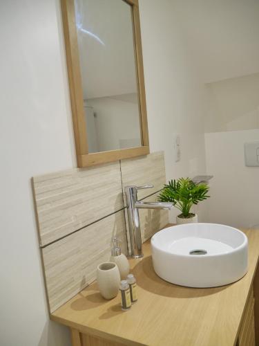 Ένα μπάνιο στο LOFT INN Epernay