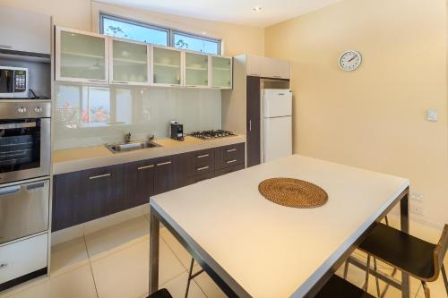 Cucina o angolo cottura di Ingenia Holidays Byron Bay
