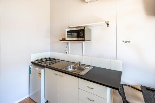 Cucina o angolo cottura di Ingenia Holidays Byron Bay