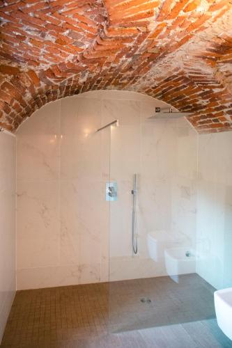 Un baño de Le Lanterne