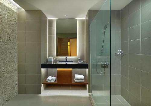 Kopalnica v nastanitvi Manado Tateli Resort and Convention