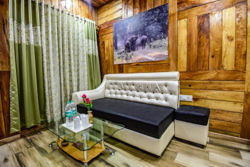 Posezení v ubytování Aranya Jungle Resorts