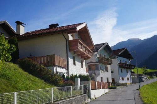Nespecifikovaný výhled na hory nebo výhled na hory při pohledu z apartmánu