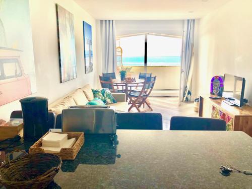 Beachfront Caparica Flat