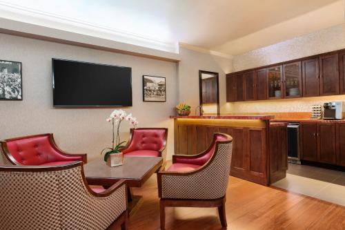 USC Hotel Image