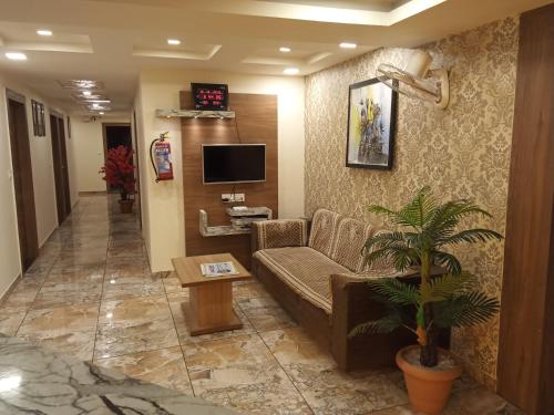 Gallery image of Hotel rr palace in Ahmedabad
