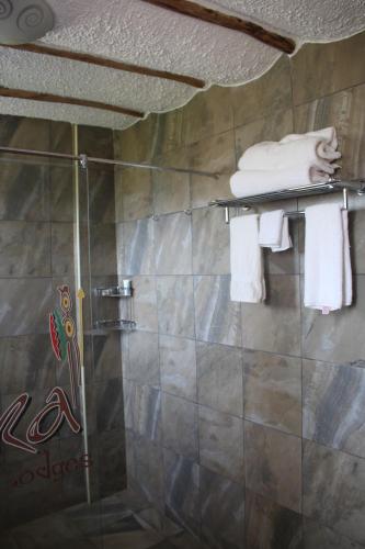 Et badeværelse på Afrika Lodges