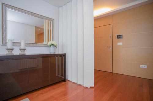 Φωτογραφία από το άλμπουμ του Liiiving in Porto - Balcony Dragão View στο Πόρτο